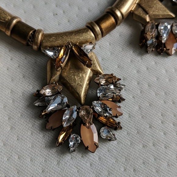 Stunning Stella & Dot Statement Necklace - Picture 2 of 3